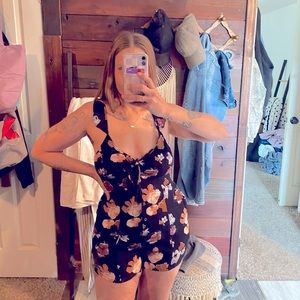 Super cute forever 21 short romper